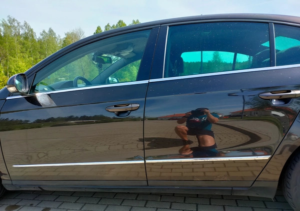 Volkswagen Passat cena 13500 przebieg: 330555, rok produkcji 2006 z Ełk małe 232
